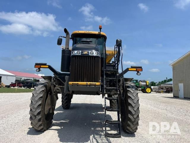Image of RoGator RG1100C equipment image 3
