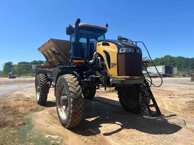 Image of RoGator RG1100C equipment image 2