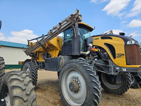 Image of RoGator RG1300C equipment image 2