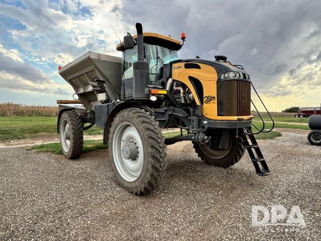 Image of RoGator RG1300C equipment image 4