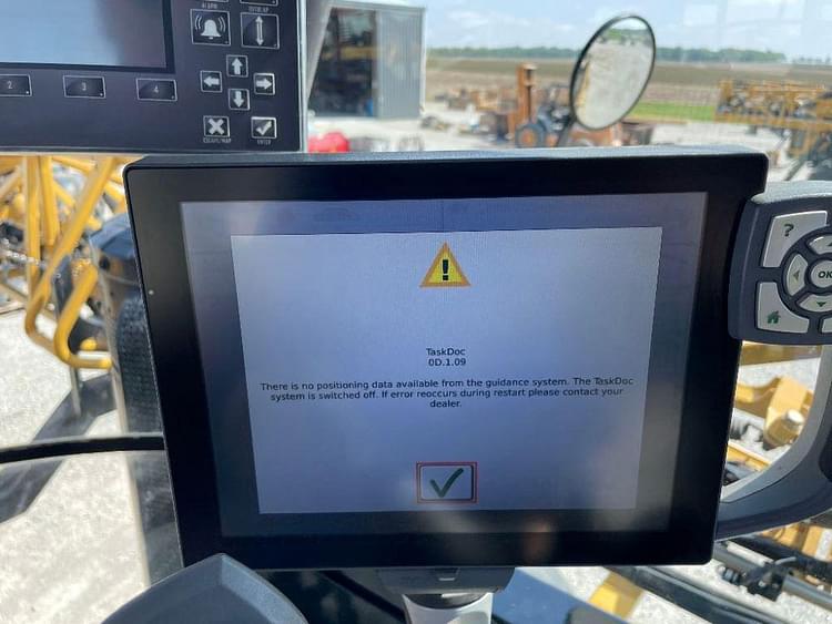 Main image RoGator RG1300C 136