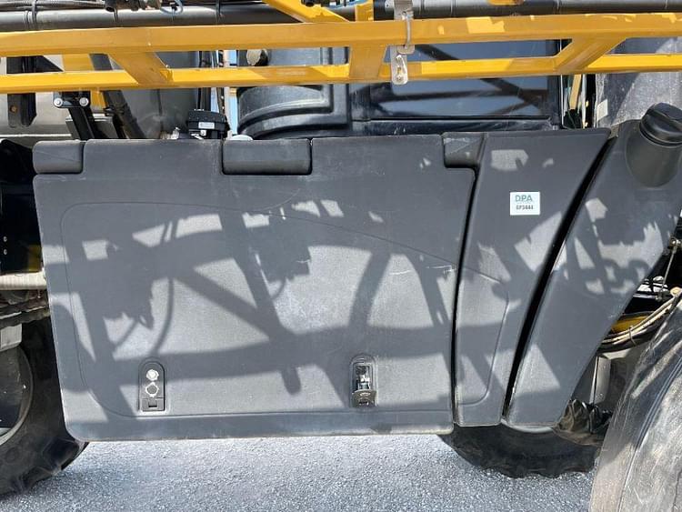 Main image RoGator RG1300C 76