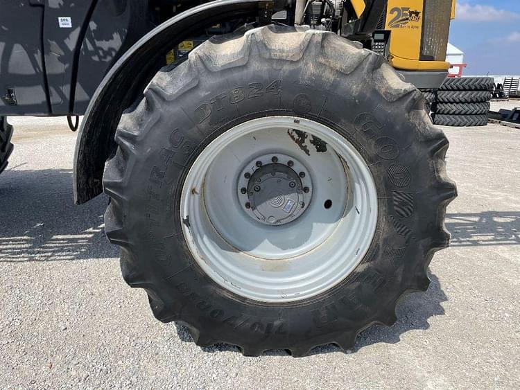 Main image RoGator RG1300C 78