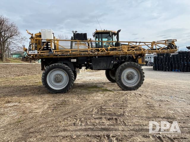 Image of RoGator RG1300C equipment image 3