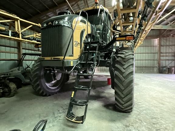 Image of RoGator RG1100C equipment image 3