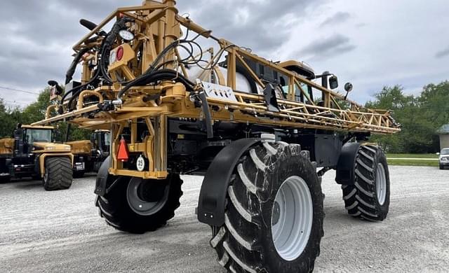 Image of RoGator RG1100C equipment image 3