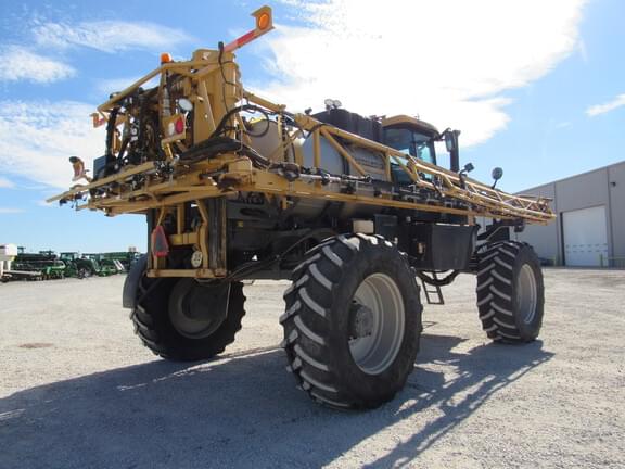 Image of RoGator RG1100C equipment image 4