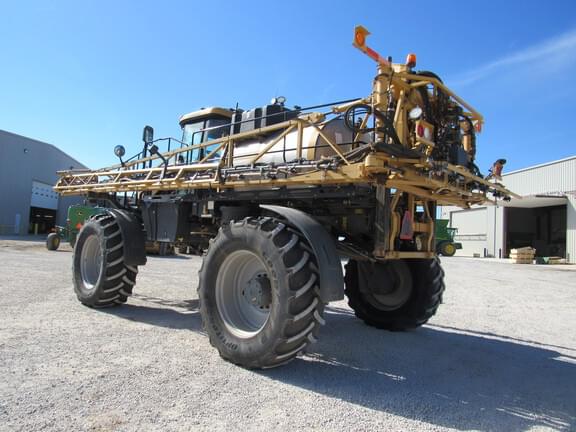Image of RoGator RG1100C equipment image 2