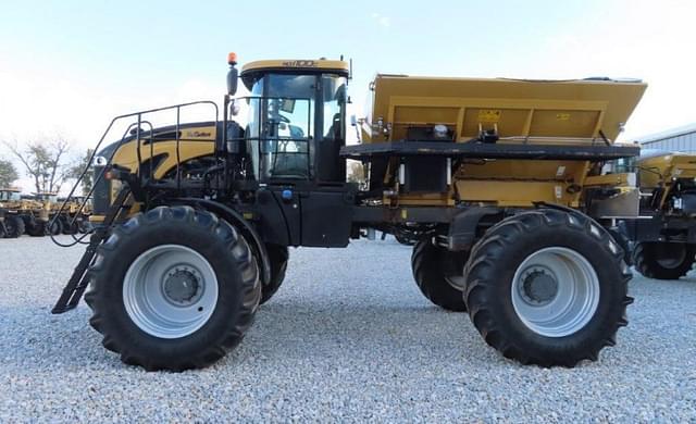 Image of RoGator RG1100C equipment image 2