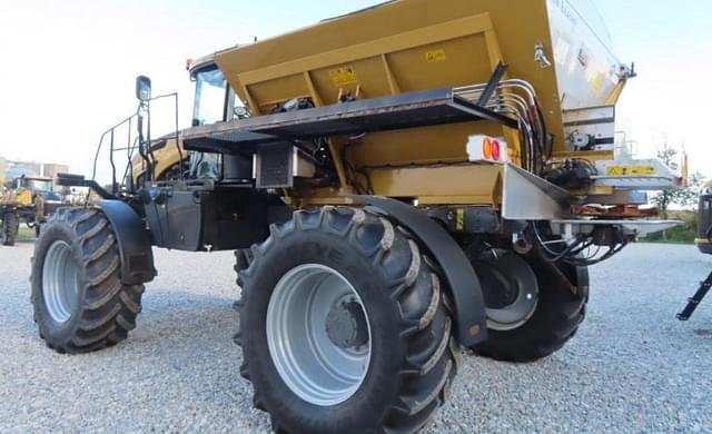 Image of RoGator RG1100C equipment image 3