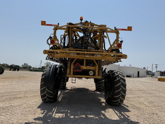 Image of RoGator RG1100C equipment image 3