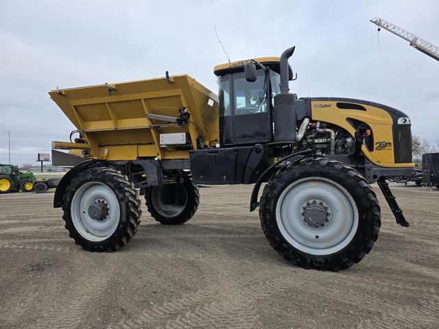 Image of RoGator RG1100C equipment image 1