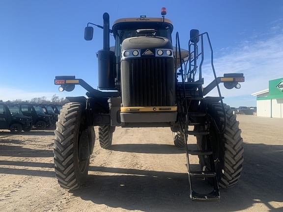 Image of RoGator RG1100C equipment image 3