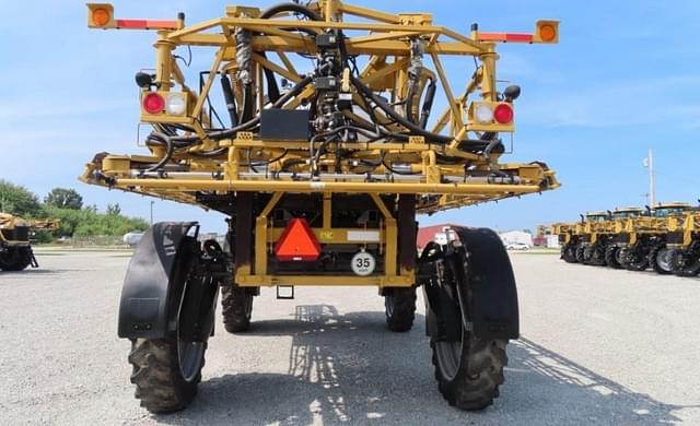 Image of RoGator RG1100C equipment image 3