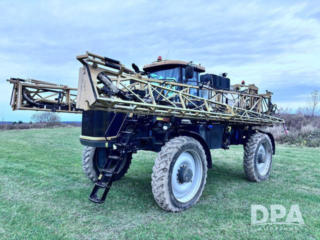Image of RoGator RG1300B equipment image 1