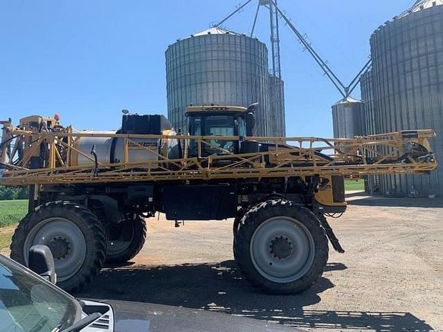 Image of RoGator RG1300C equipment image 4