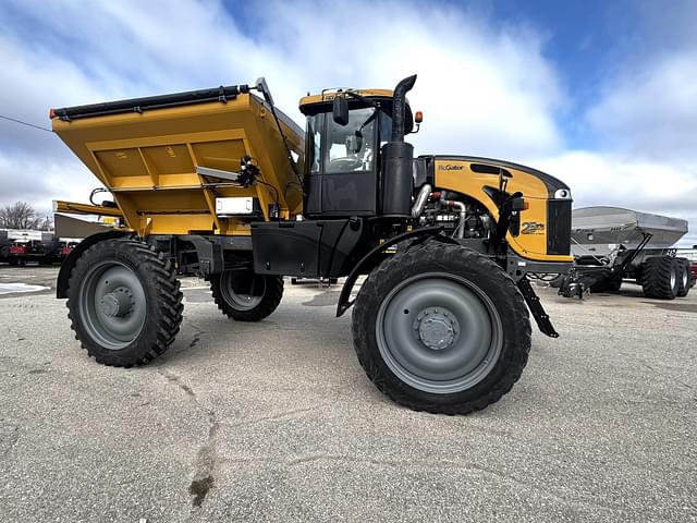 Image of RoGator RG1300C equipment image 2