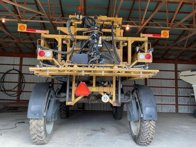 Image of RoGator RG1300C equipment image 4