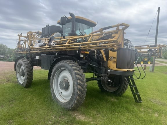2018 RoGator RG1300C Equipment Image0