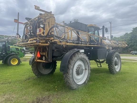 Image of RoGator RG1300C equipment image 3