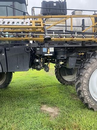 Image of RoGator RG1300C equipment image 2