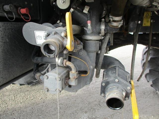Main image RoGator RG1300C 17