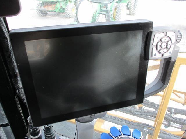 Main image RoGator RG1300C 64