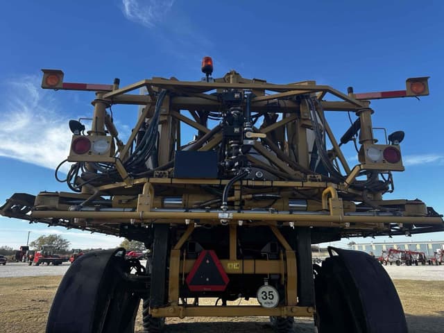 Image of RoGator RG1300C equipment image 2