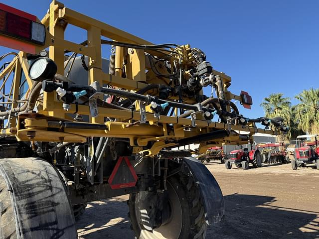 Image of RoGator RG700B equipment image 4