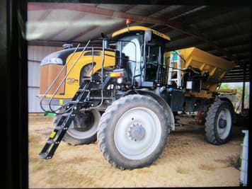 Main image RoGator RG900C - Chemical Applicators | Sprayers - Self Propelled