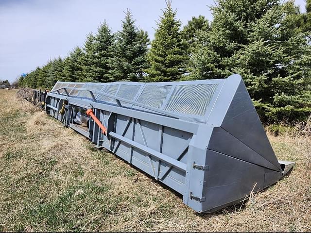 Image of Sheyenne Sunmaster 18R20 equipment image 2