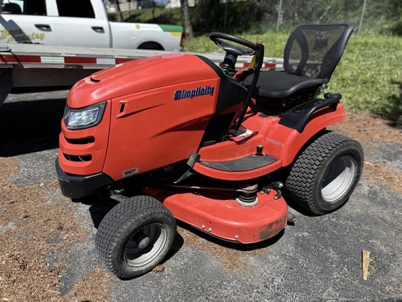 2018 Simplicity Conquest Equipment Image0