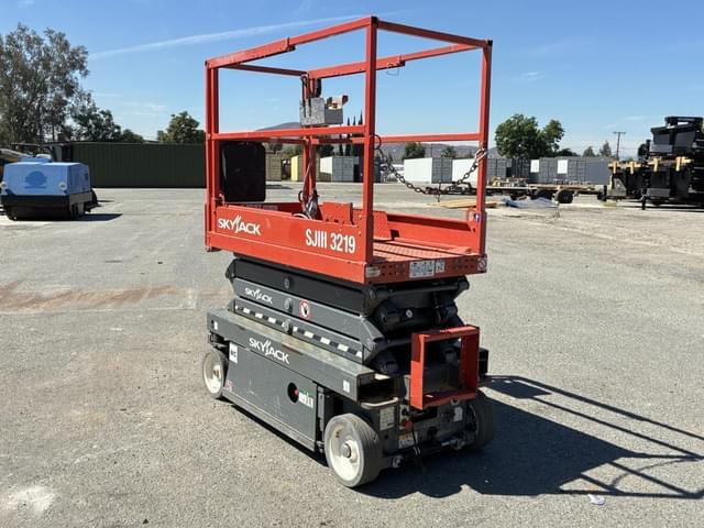 Image of Sky Jack SJIII3219 equipment image 3
