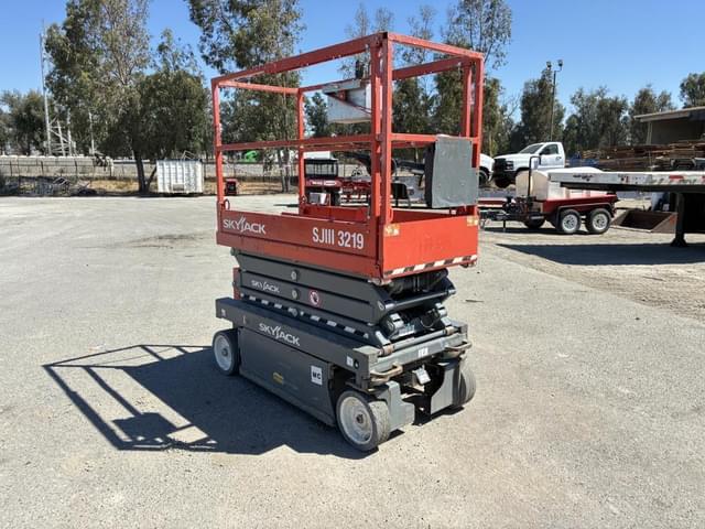 Image of Sky Jack SJIII3219 equipment image 1