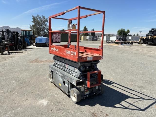 Image of Sky Jack SJIII3219 equipment image 3