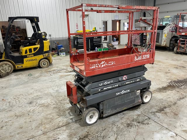 Image of Sky Jack SJIII3219 equipment image 4