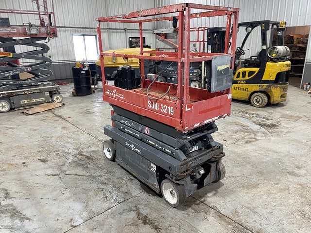 Image of Sky Jack SJIII3219 equipment image 2