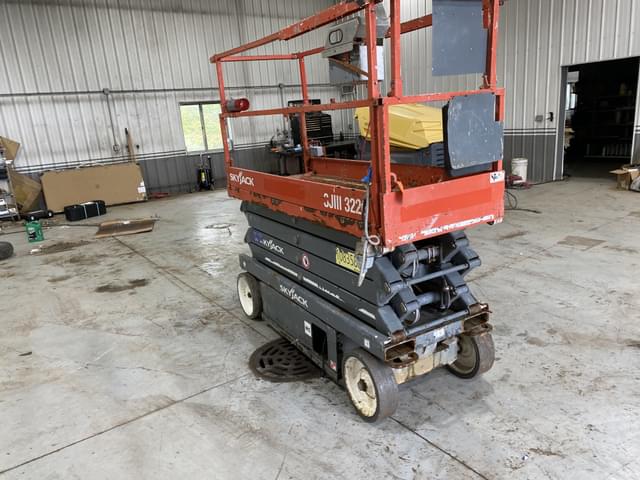 Image of Sky Jack SJIII3226 equipment image 2
