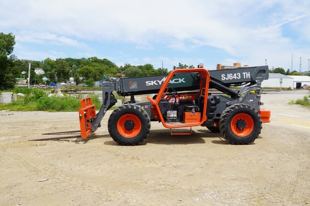 Image of Sky Jack SJ643TH equipment image 1