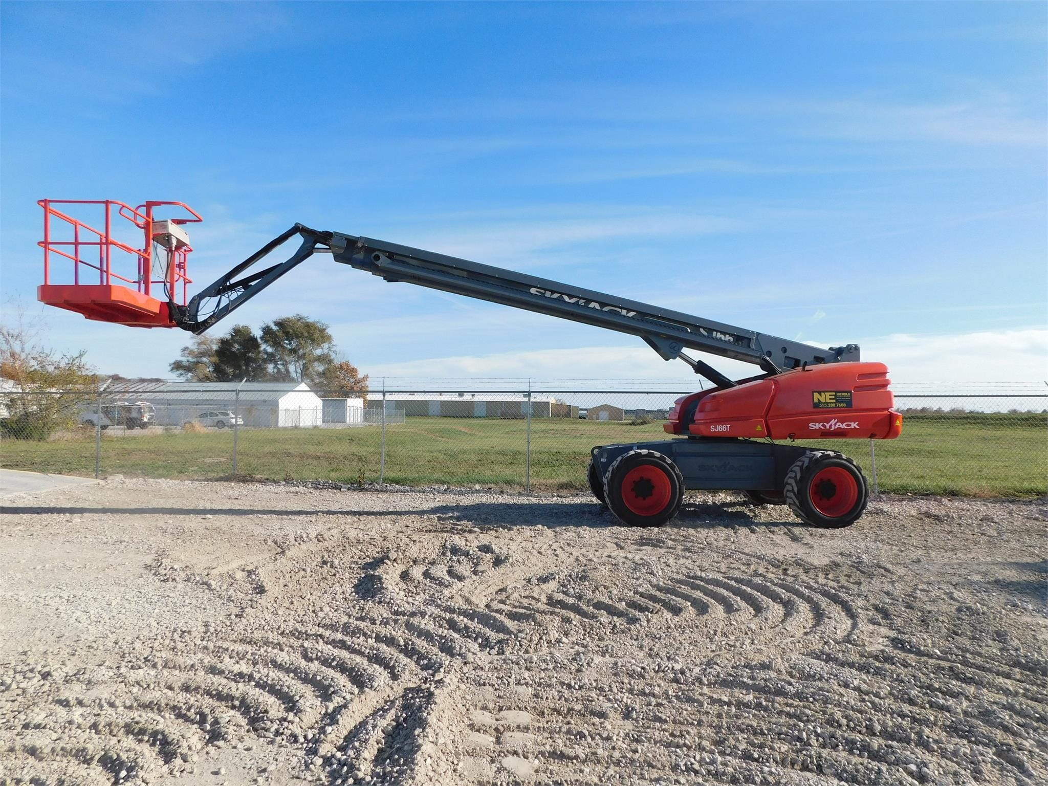 2018 Sky Jack SJ66T Equipment Image0