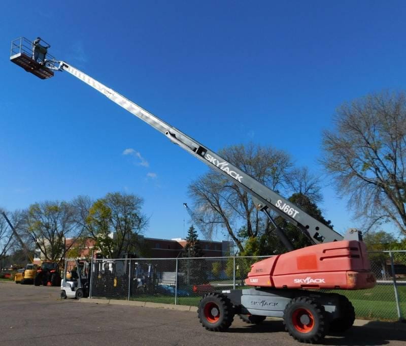 Main image Sky Jack SJ66T