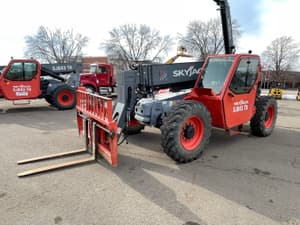 2018 Sky Jack SJ843TH Image