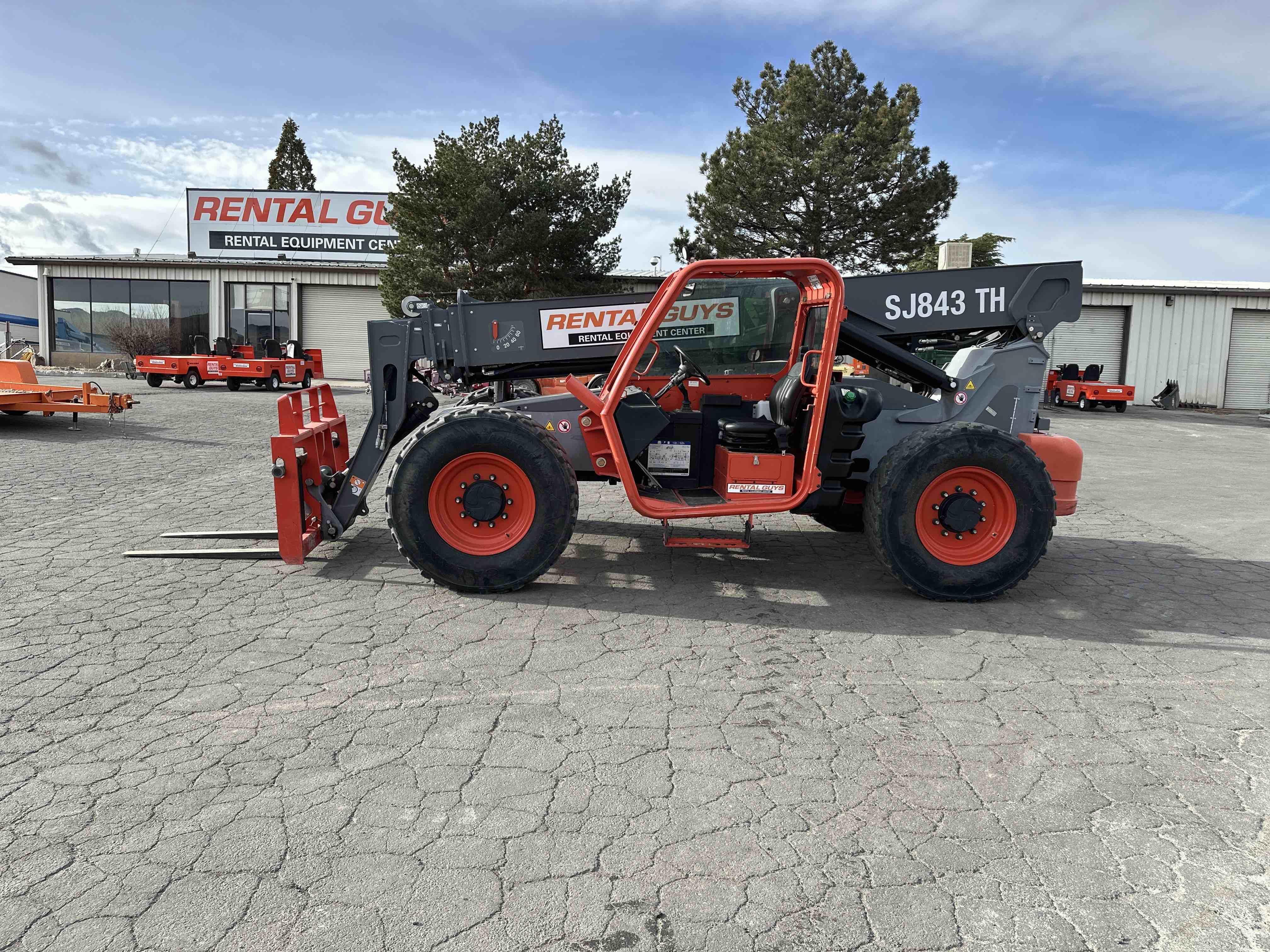 2018 Sky Jack SJ843TH Equipment Image0