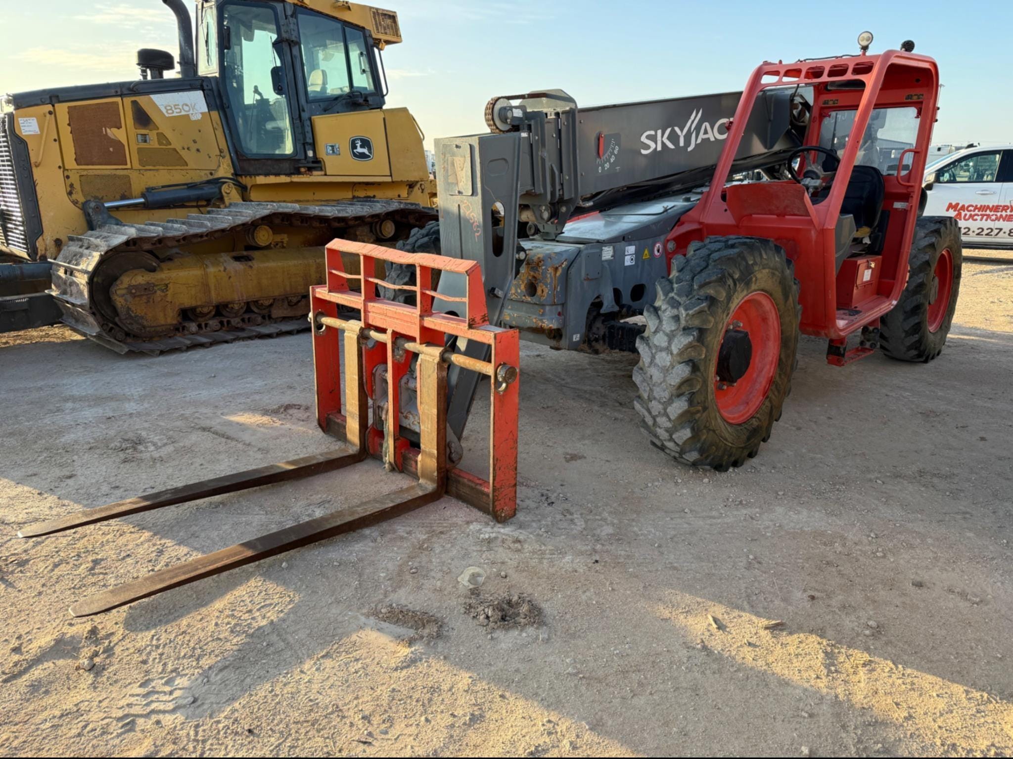 2018 Sky Jack SJ843TH Equipment Image0