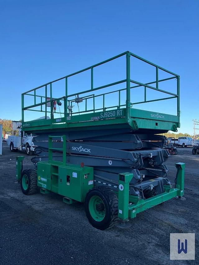 Image of Sky Jack SJ9250RT equipment image 3