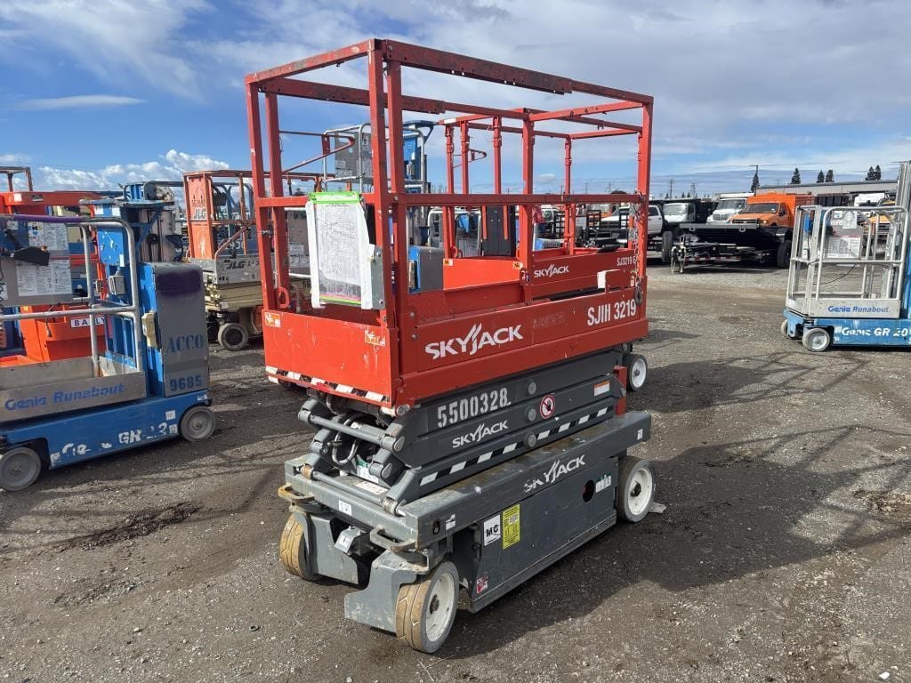 2018 Sky Jack SJIII3219 Equipment Image0