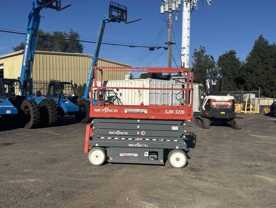 2018 Sky Jack SJIII3226 Equipment Image0