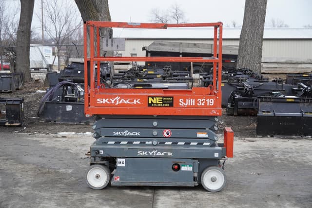 Image of Sky Jack SJIII3219 equipment image 3
