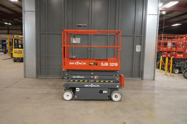Image of Sky Jack SJIII3219 equipment image 1