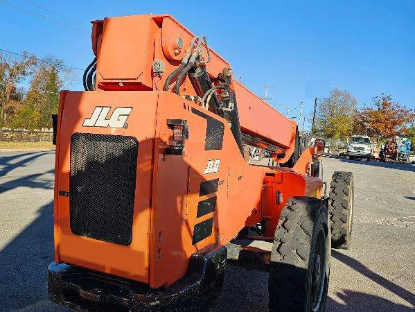 Image of Skytrak 8042 equipment image 2